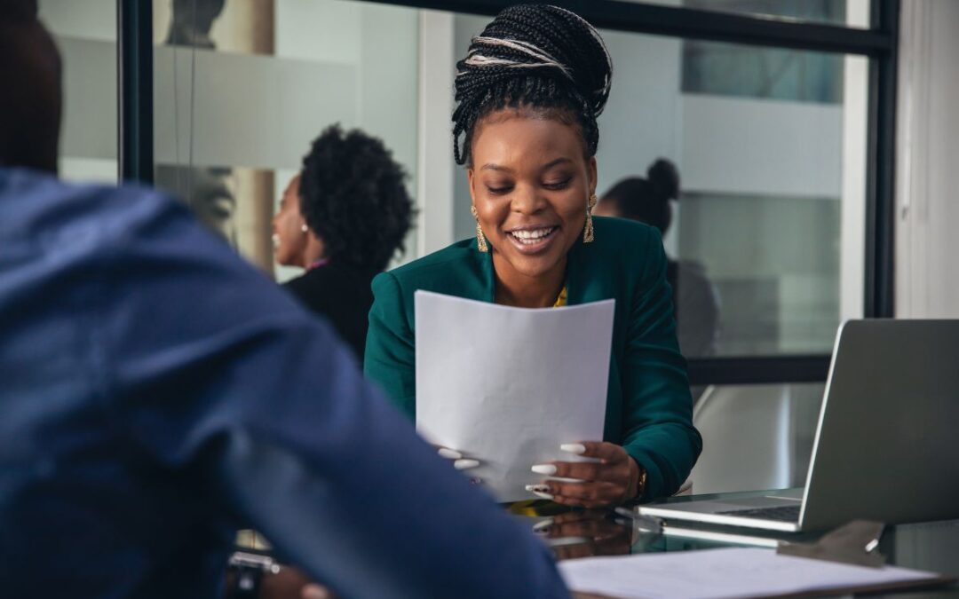 Stand Out in a Crowd During a Job Fair